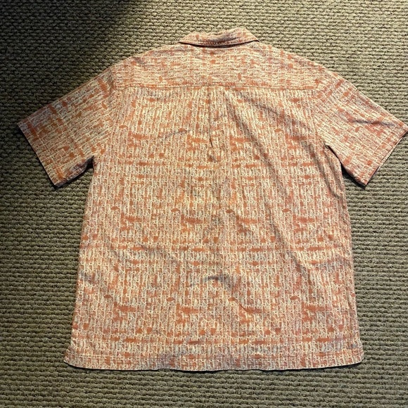 ST. John’s bay orange fish pattern short sleeve shirt size large - Picture 2 of 3
